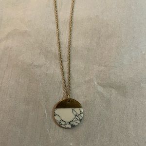 NWOT Marbled Necklace on Gold Chain